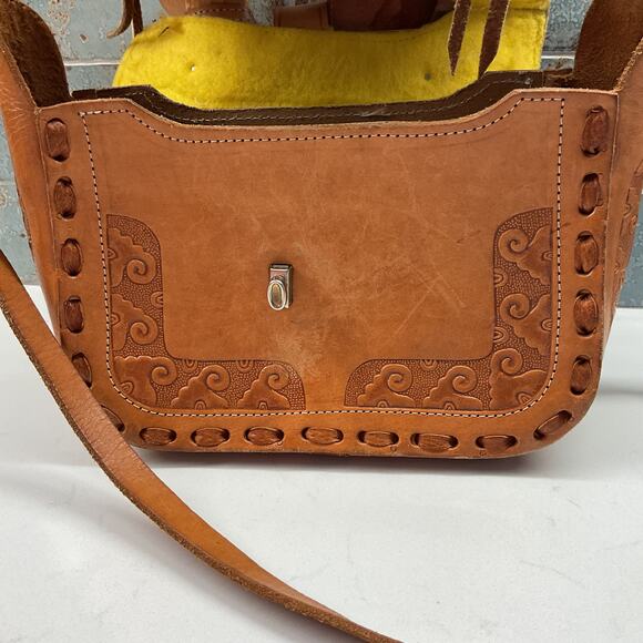 Vintage Hand Tooled Leather Horse Saddle Shoulder Purse - Picture 14 of 15